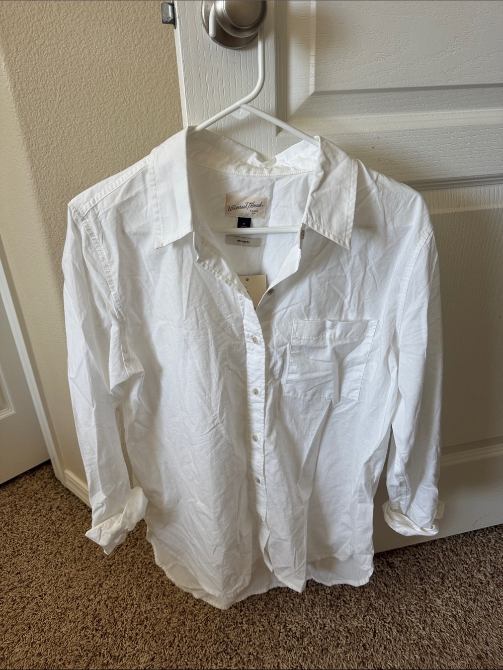 Universal Thread White Button-Up Blouse